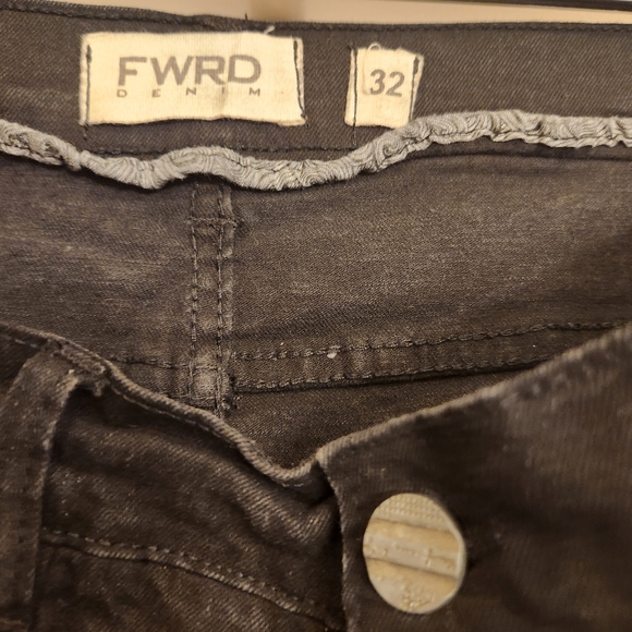 FWRD Distressed jeans 32 x 32 - Picture 3 of 5